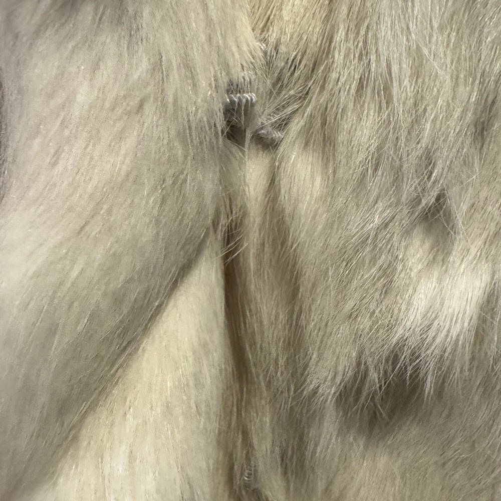 Elegant 100% Rabbit Fur Jacket - Picture 4 of 9